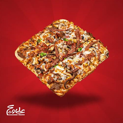 خمیر پیتزا 21*21 پنجره ای ، پپرونی ، دونر استیک گوشت ، استیک مرغ ، قارچ ، پنیر موزارلا و فلفل دلمه ای پیتزا ریو پنجره ای متوسط